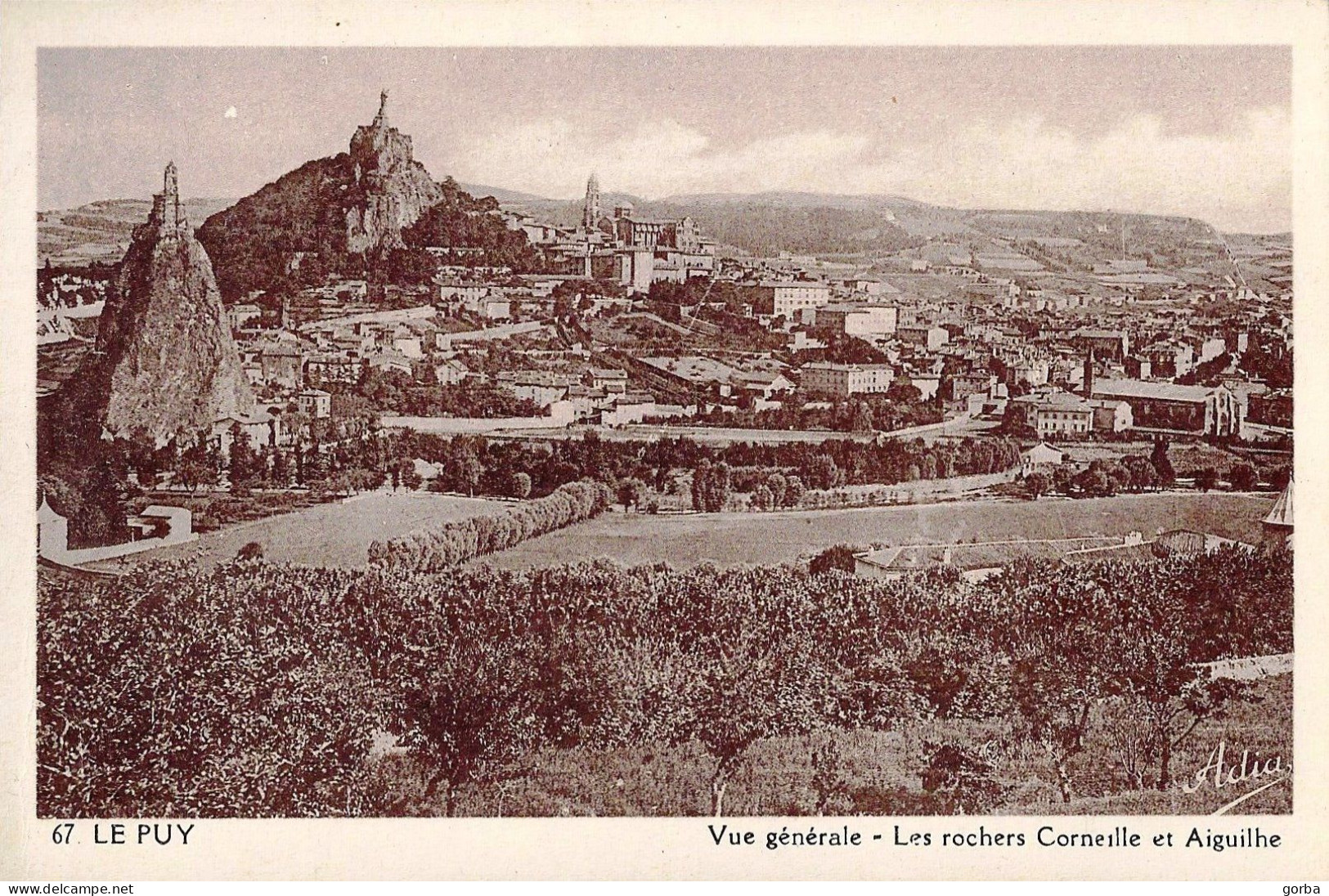 *CPA - 43 - LE PUY EN VELAY - Vue Générale - Les Rochers Corneille Et Aiguihe - Le Puy En Velay