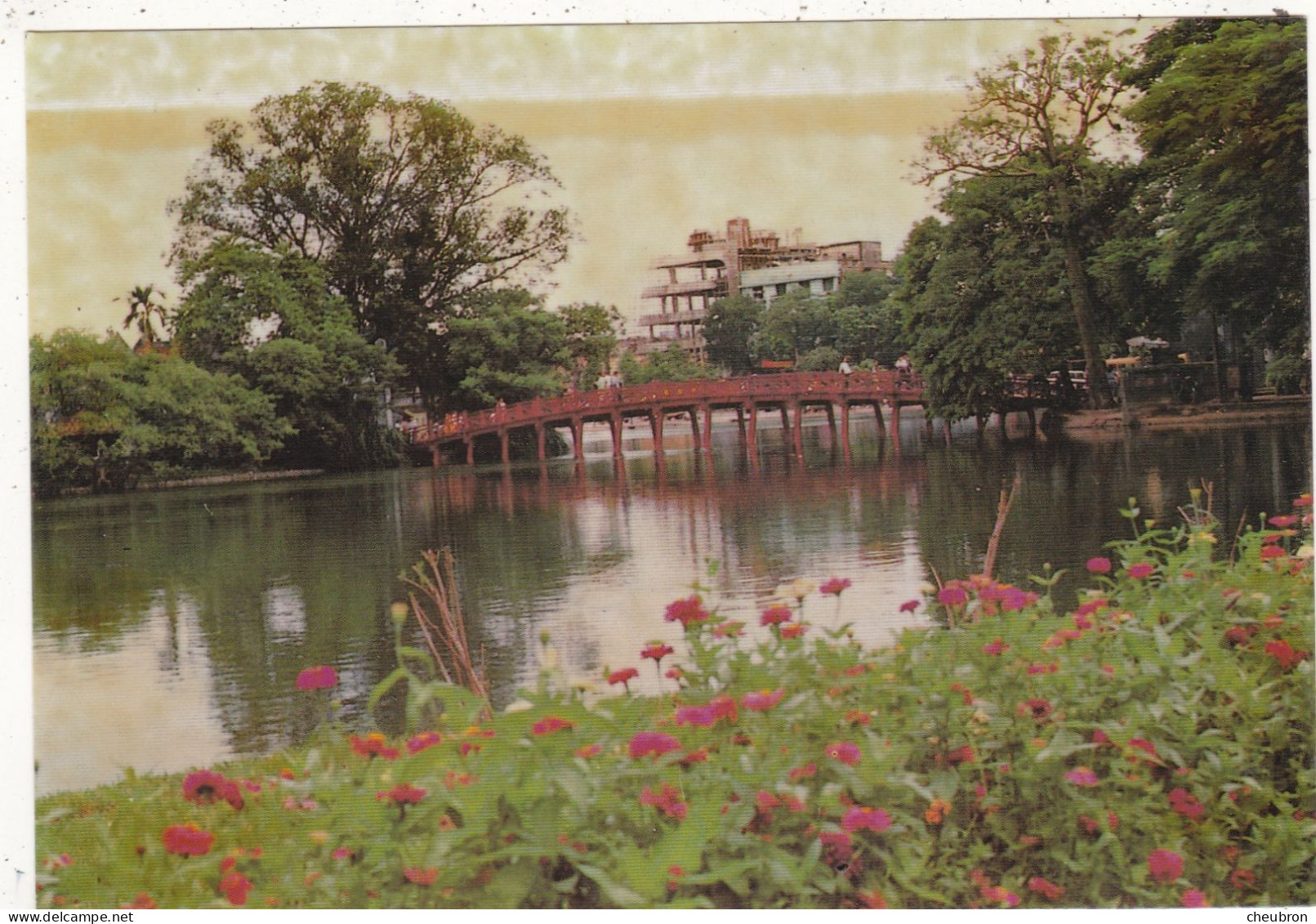 VIET-NAM. HANOI (ENVOYE DE). " THE HUC BRIDGE ". ANNEE 1994 + TEXTE + TIMBRE - Vietnam