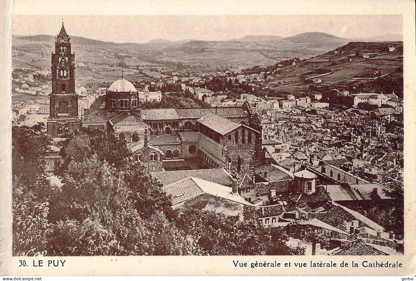 *CPA - 43 - LE PUY EN VELAY - Vue Générale Et Vue Latérale De La Cathédrale - Le Puy En Velay