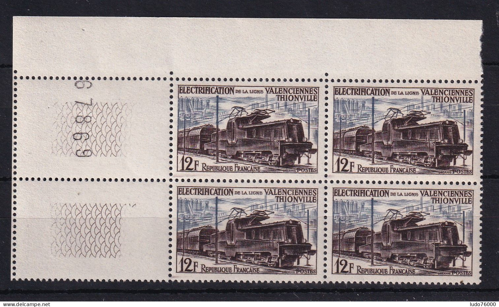 D 812 / LOT N° 1024 BLOC DE 4 NEUF** COTE 9.60€ - Collections