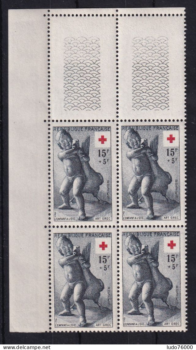 D 812 / LOT N° 1049 BLOC DE 4 NEUF** COTE 28€ - Verzamelingen