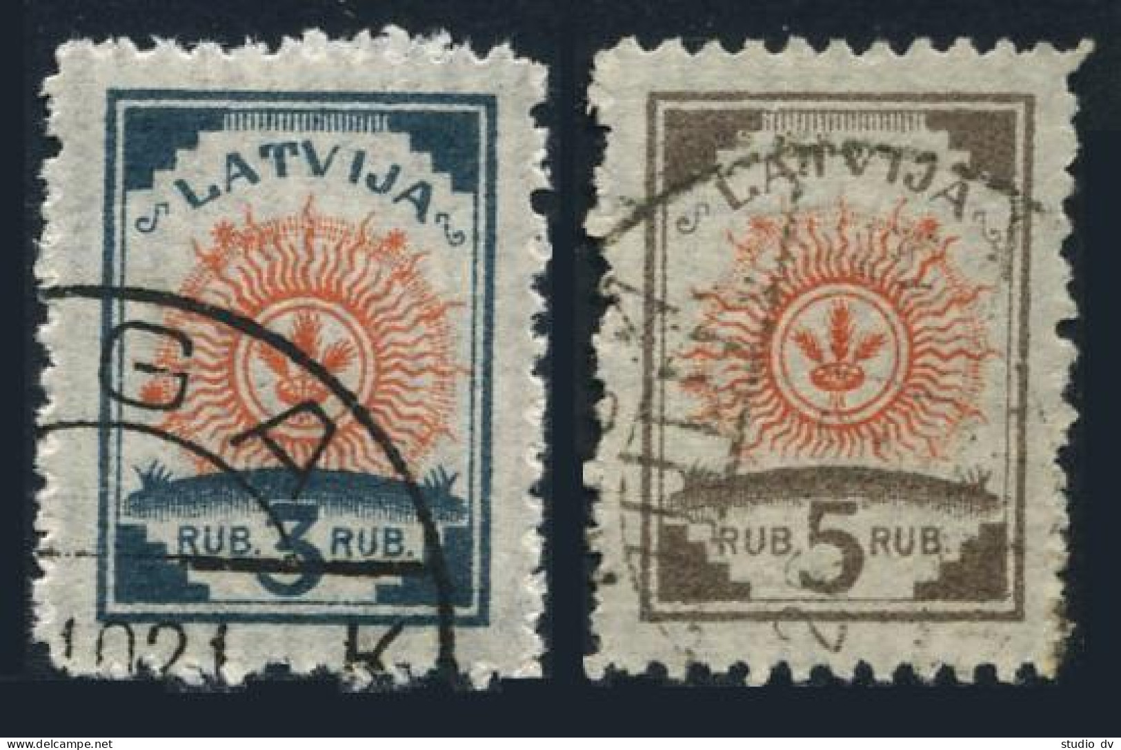 Latvia 57-58 Laid Paper,used.Michel 30-31a. Arms 1919. - Latvia