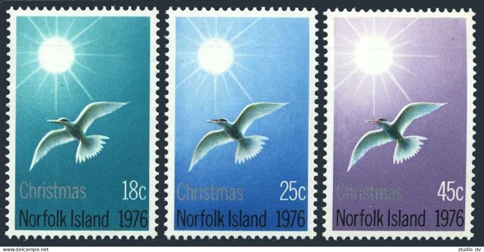 Norfolk 198-200, MNH. Michel 181-183. Christmas 1976. Bird In Flight. - Isola Norfolk