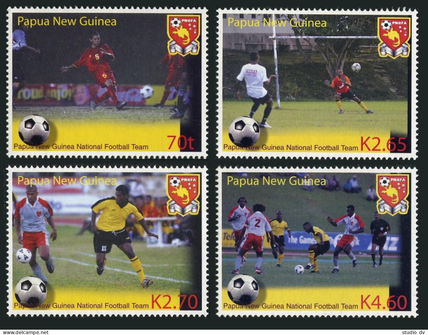 Papua New Guinea 1136-1139,MNH. National Soccer Team,2004. - Papua New Guinea