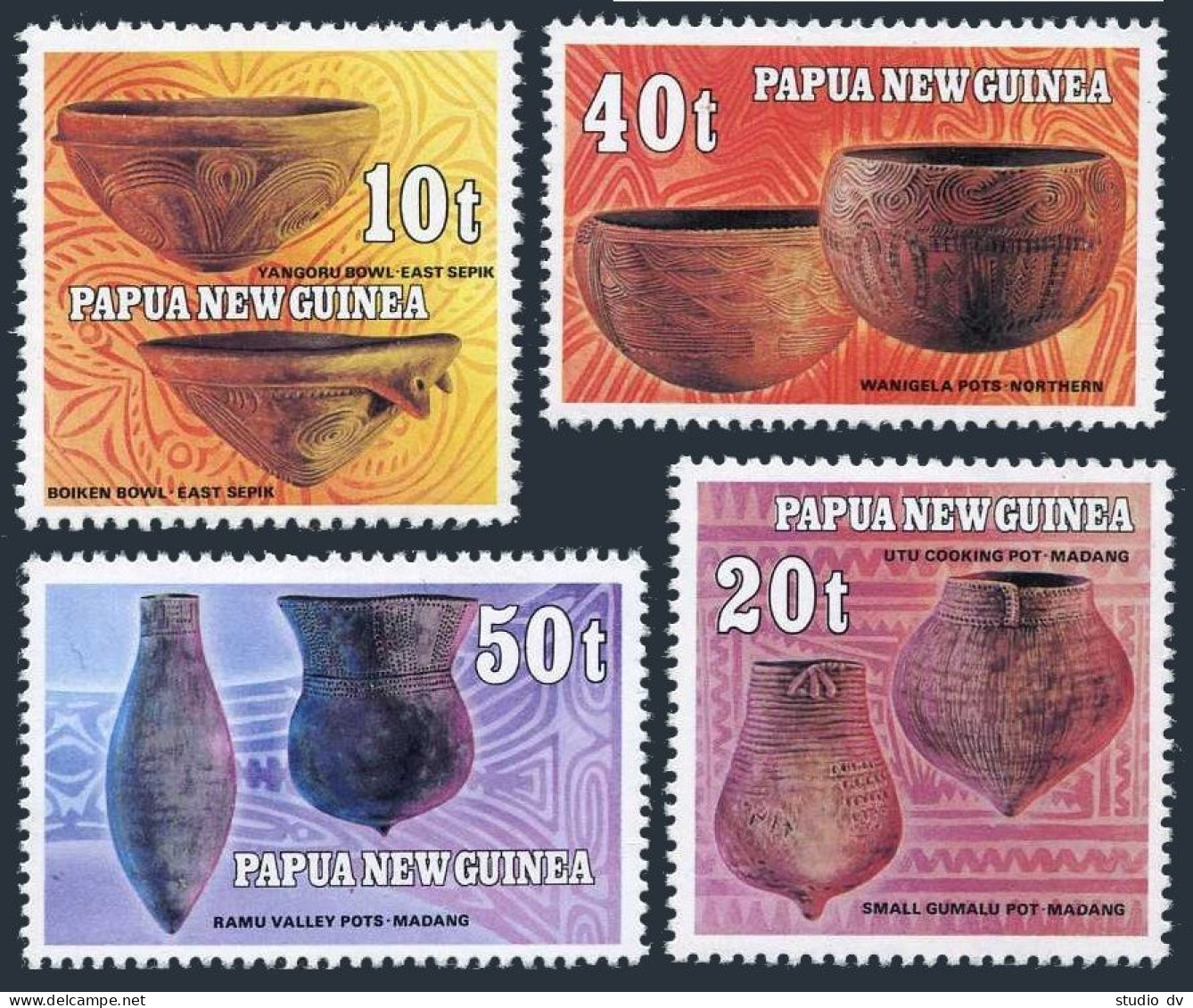 Papua New Guinea 558-561, Lightly Hinged. Mi 431-434. Handicraft 1982: Pottery. - Papua New Guinea