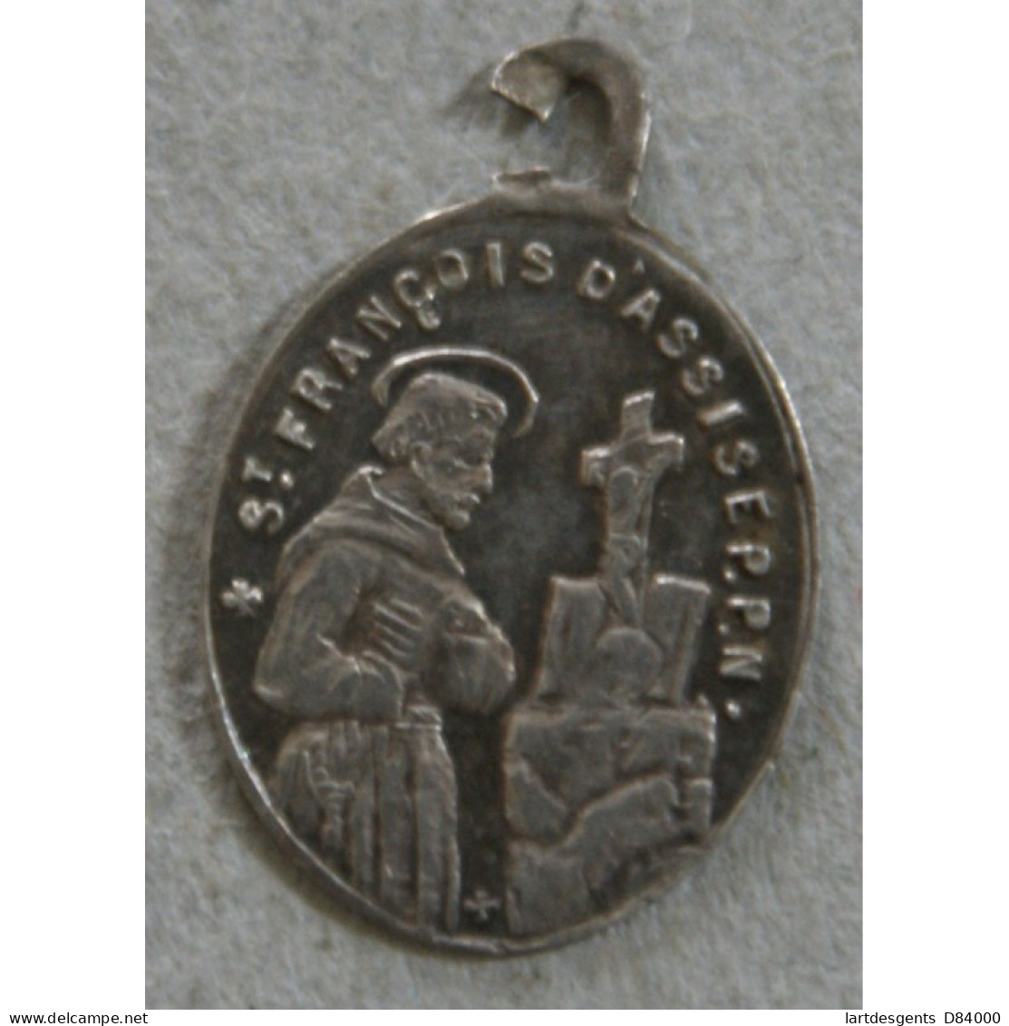 Médaillette Argent ST Antoine De Padoue Et ST François D'Assise - Professionals / Firms