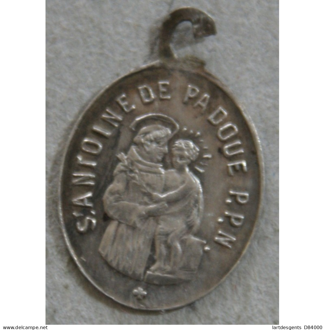 Médaillette Argent ST Antoine De Padoue Et ST François D'Assise - Professionnels / De Société