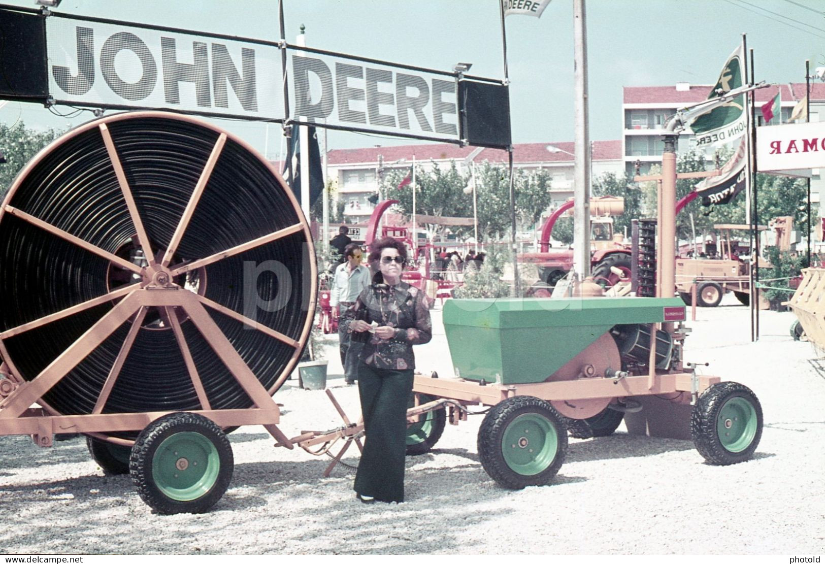 1975 TRACTOR JOHN DEERE EXPOSITION PORTUGAL 35mm AMATEUR DIAPOSITIVE SLIDE Not PHOTO No FOTO NB4131 - Diapositives