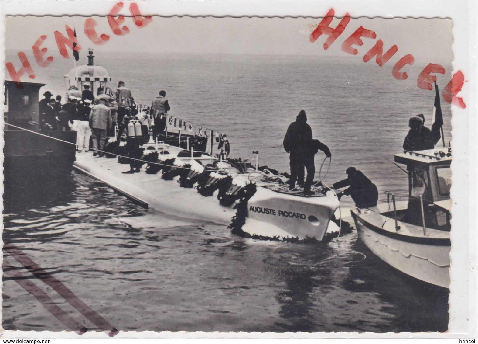 Sous-marin Touristique.Lancement Du Mésoscaphe"Auguste PICCARD" LE BOUVERET - PORT-VALAIS Le 27 Février 1964 - Unterseeboote