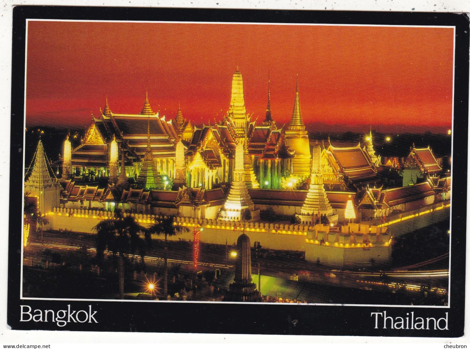 THAILANDE.. BANGKOK (ENVOYE DE). " FRONT VIEW OF THE TEMPLE OF EMERALD BOUDDHA  ". ANNEE 1994 + TEXTE + TIMBRES - Thailand