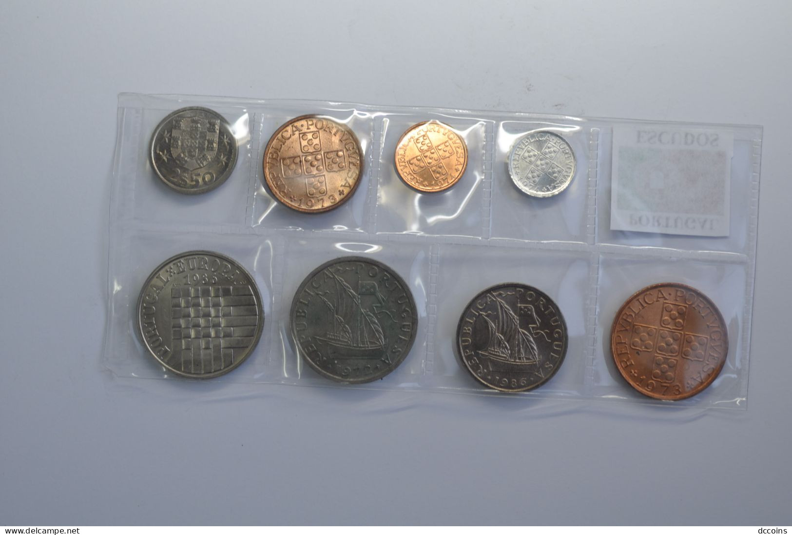 Serie Escudos 8 Coins Uncirculated With Original Color Can Be Different Dates. - Portugal