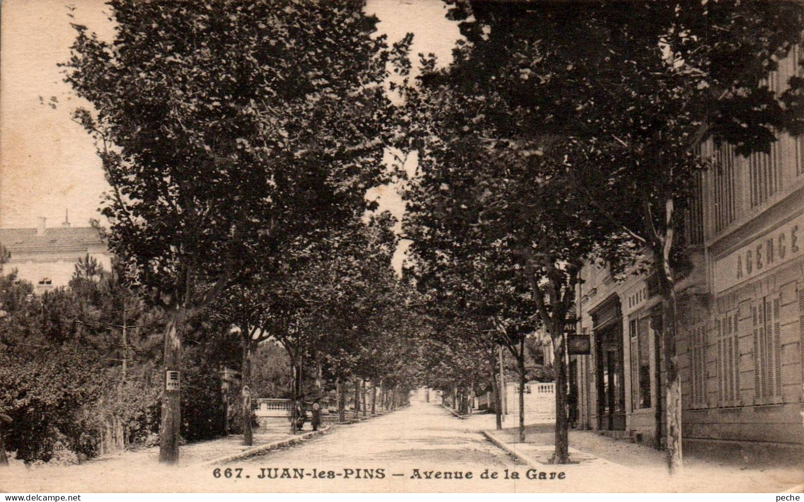 N° 2446 W -cpa Juan Les Pins -avenue De La Gare- - Juan-les-Pins