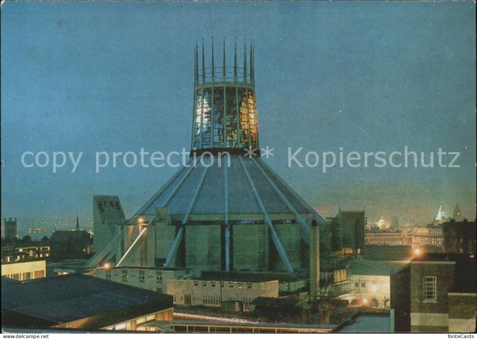 72019458 Liverpool Metropolitan Cathedral Of Christ The King By Night Liverpool - Andere & Zonder Classificatie