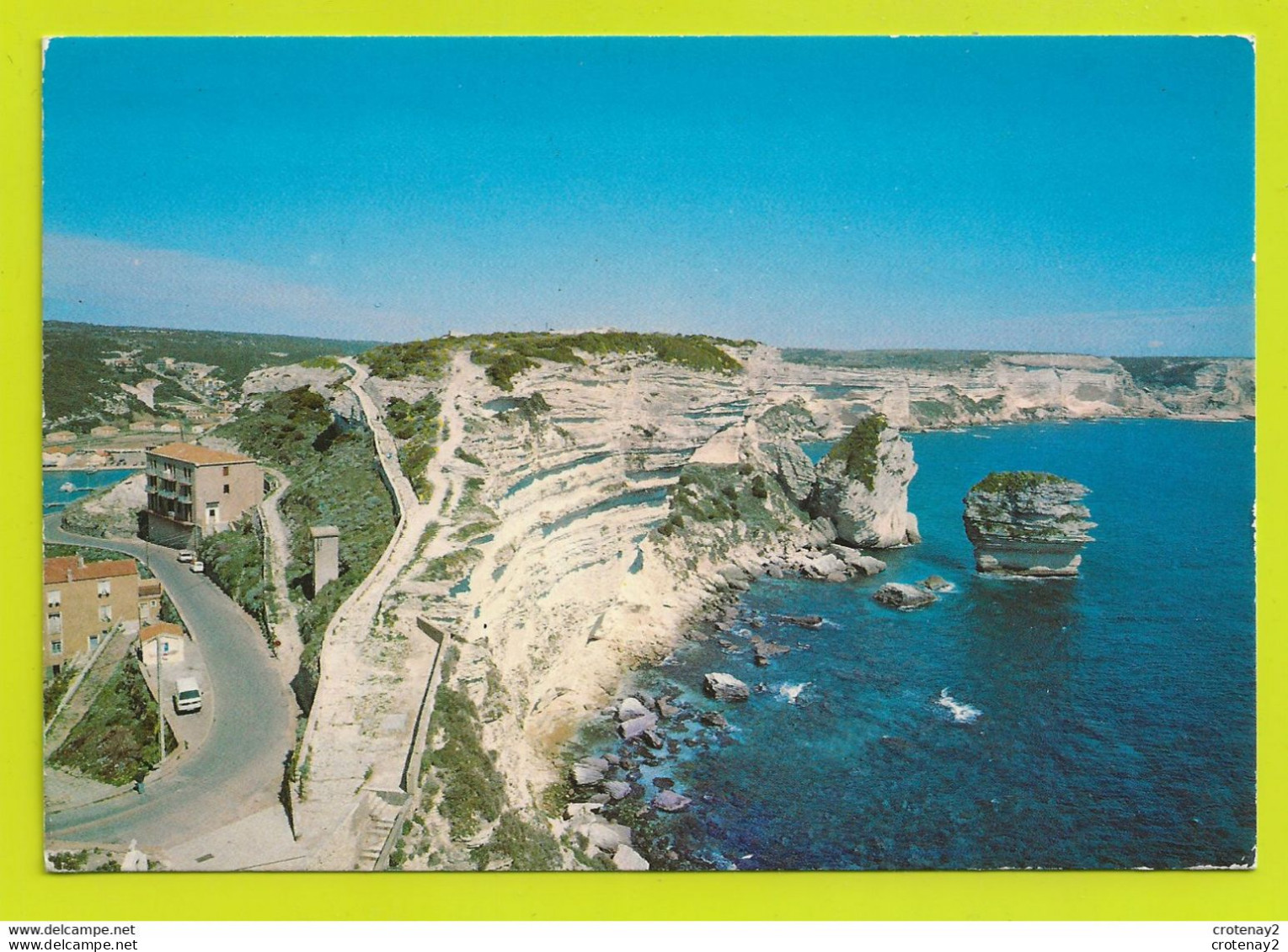 Corse Du Sud BONIFACIO N°2171 Les Falaises Et Le Grain De Sable En 1986 Renault 4L Mini Bus VW VOIR DOS - Andere & Zonder Classificatie