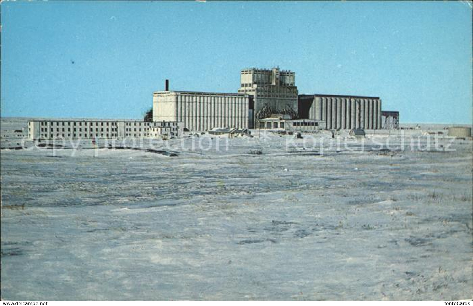72017491 Manitoba National Harbours Board Grain Elevators Stand Silent For The W - Unclassified