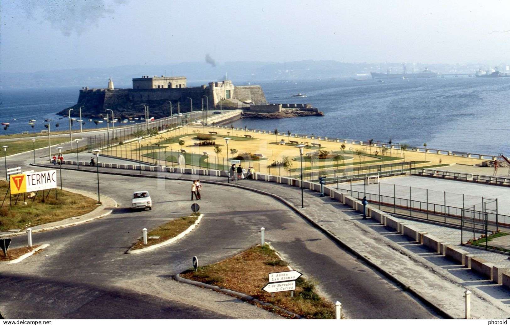 5 SLIDES SET 1971 SEAT 600 COCHE CORUNA  GALICIA ESPANA SPAIN 35mm AMATEUR DIAPOSITIVE SLIDE Not PHOTO No FOTO NB4135 - Dias