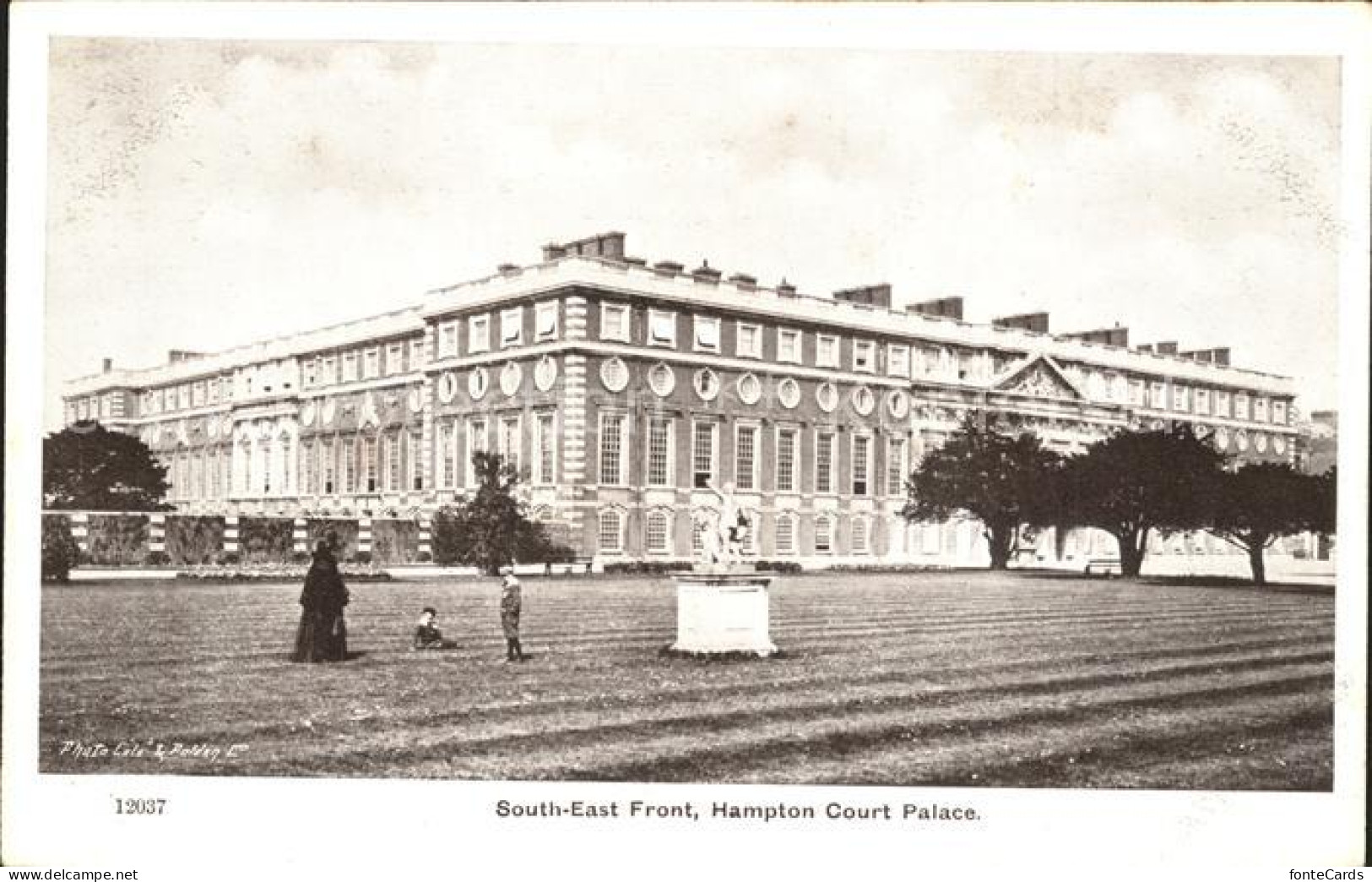 71969100 London South East Front Hampton Court Palace - Sonstige & Ohne Zuordnung