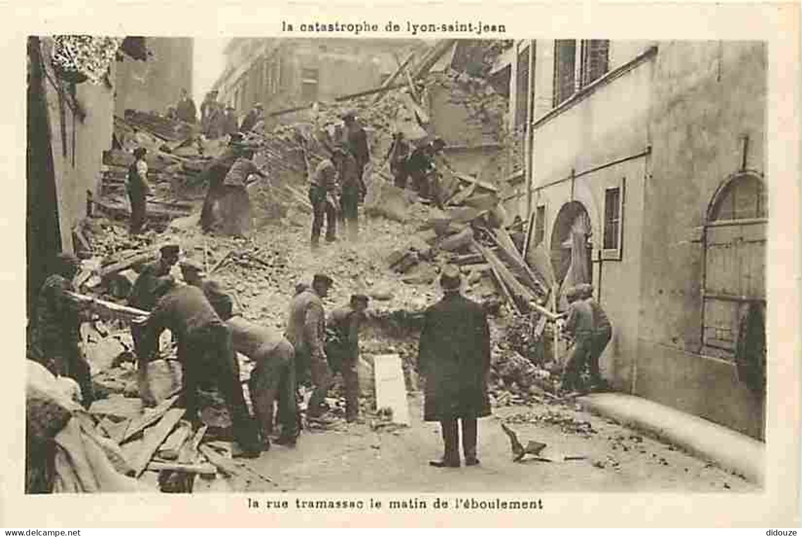 69 - Lyon - Catastrophe De Lyon St Jean - La Rue Tramassac Le Matin De L'éboulement - Animée - CPA - Voir Scans Recto-Ve - Other & Unclassified