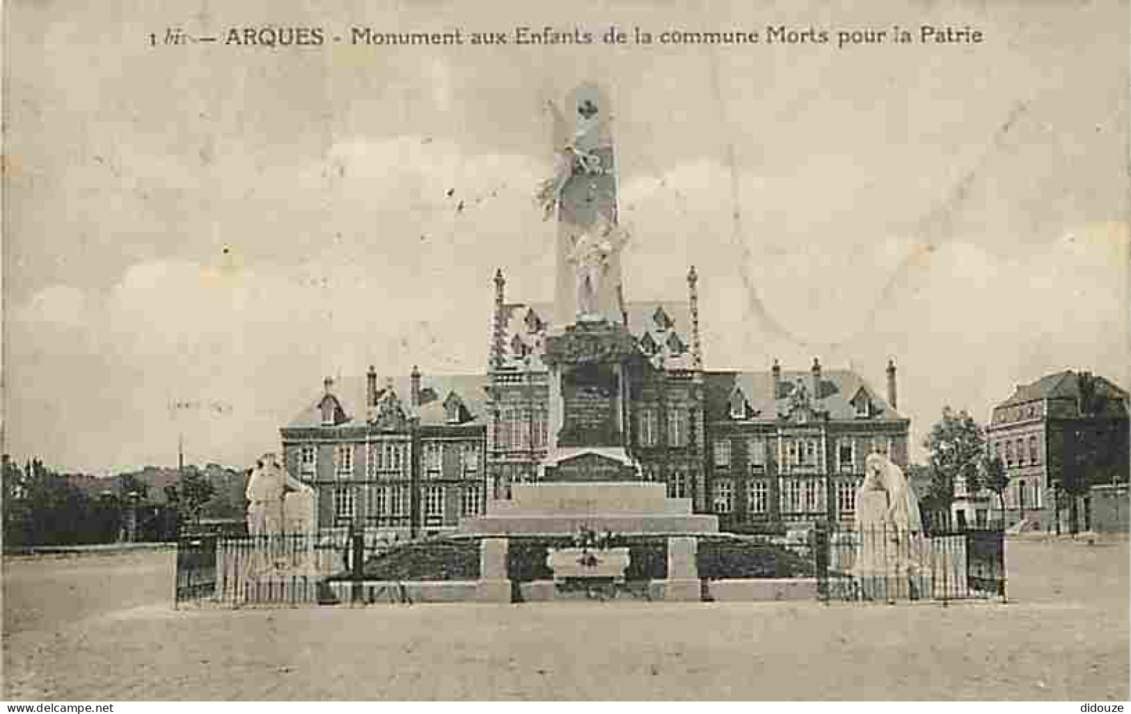 62 - Arques - Monument Aux Enfants De La Commune Morts Pour La Patrie - Ecrite En 1921 - CPA - Voir Scans Recto-Verso - Arques