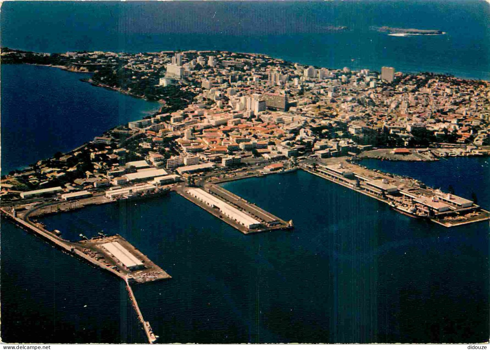 Sénégal - Dakar - Vue Générale Aérienne - Au Premier Plan Le Port - CPM - Carte Neuve - Voir Scans Recto-Verso - Sénégal