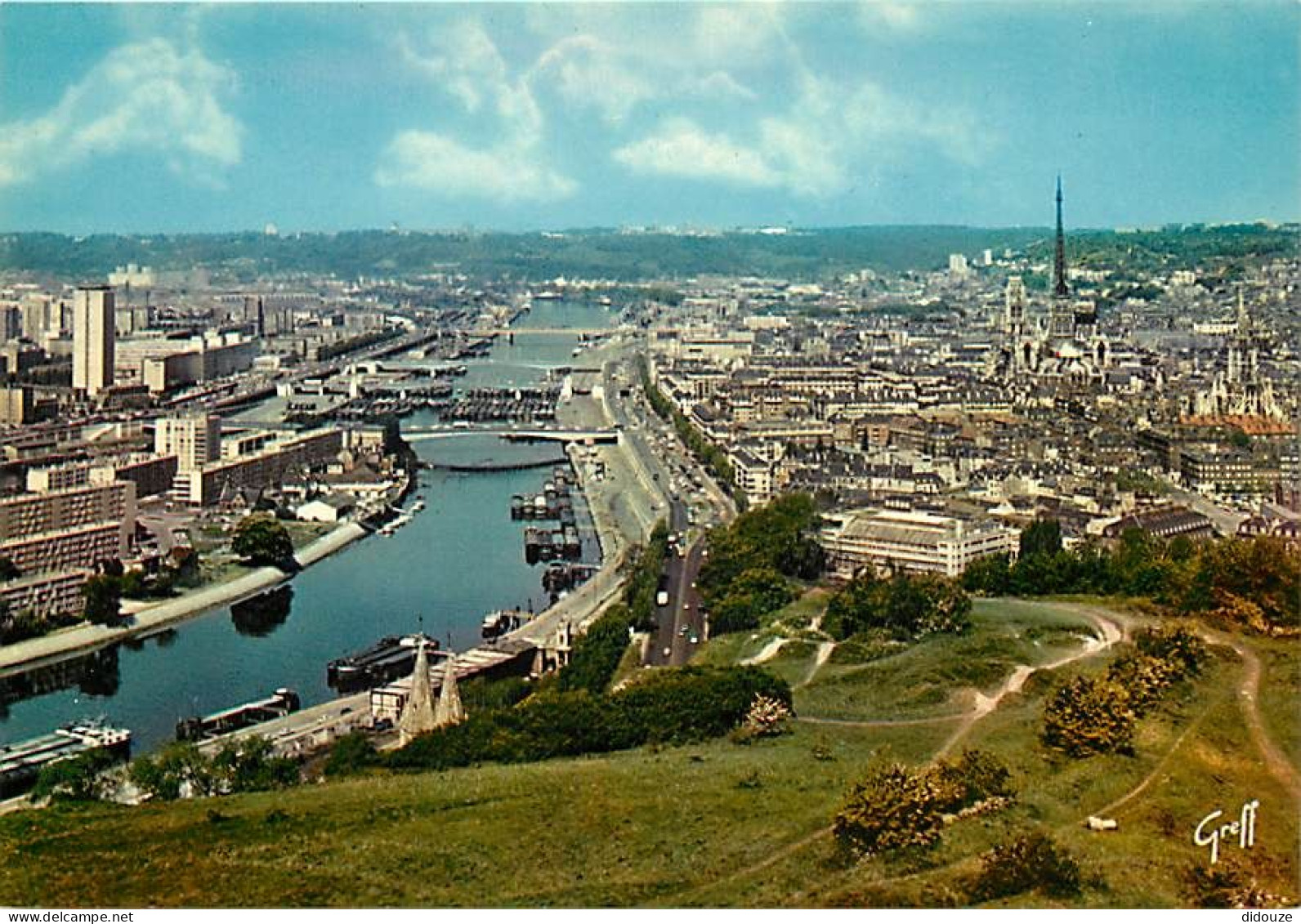 76 - Rouen - Panorama Sur La Ville Depuis La Côte Sainte-Catherine - Vue Aérienne - Carte Neuve - CPM - Voir Scans Recto - Rouen