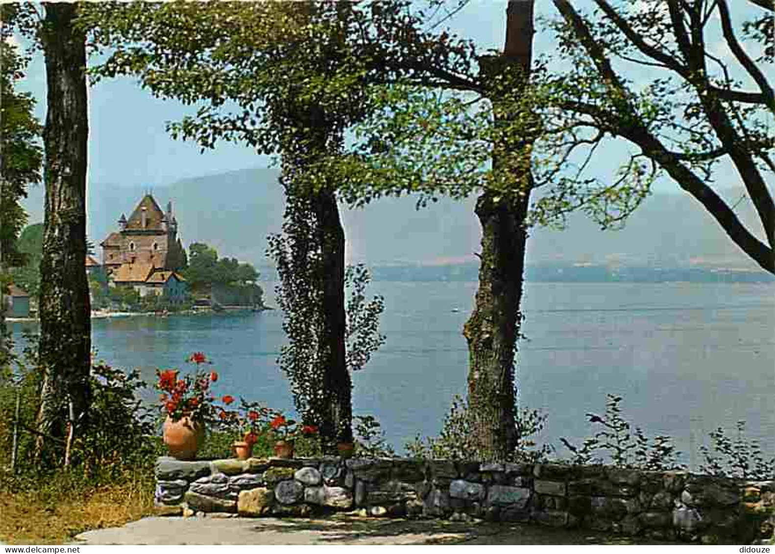 74 - Yvoire - Le Lac Léman - La Pointe D'Yvoire Et Le Château - CPM - Voir Scans Recto-Verso - Yvoire