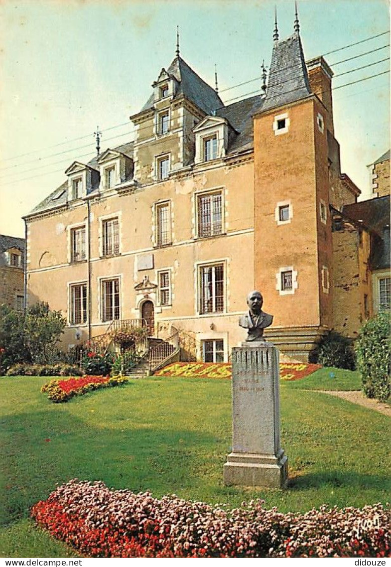 53 - Château-Gontier - Le Musée - Fleurs - CPM - Voir Scans Recto-Verso - Chateau Gontier