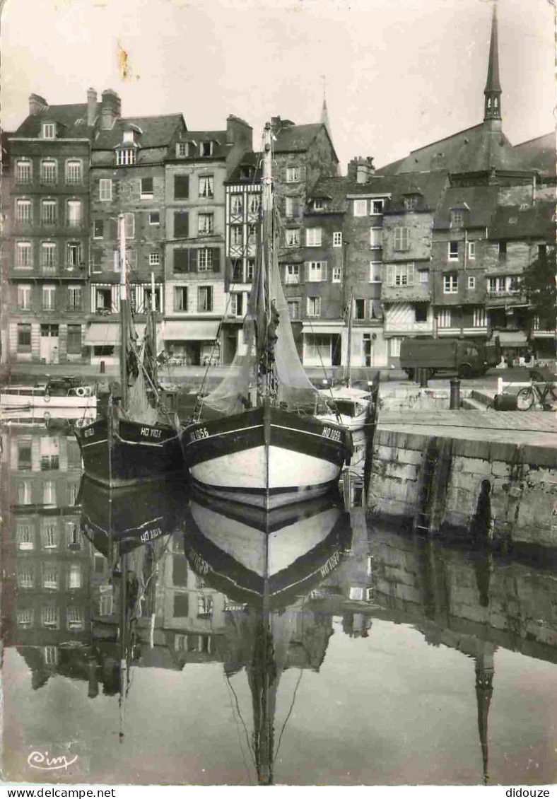 14 - Honfleur - Bateauc De Peche - Camion - Mention Photographie Véritable - Carte Dentelée - CPSM Grand Format - Voir S - Honfleur