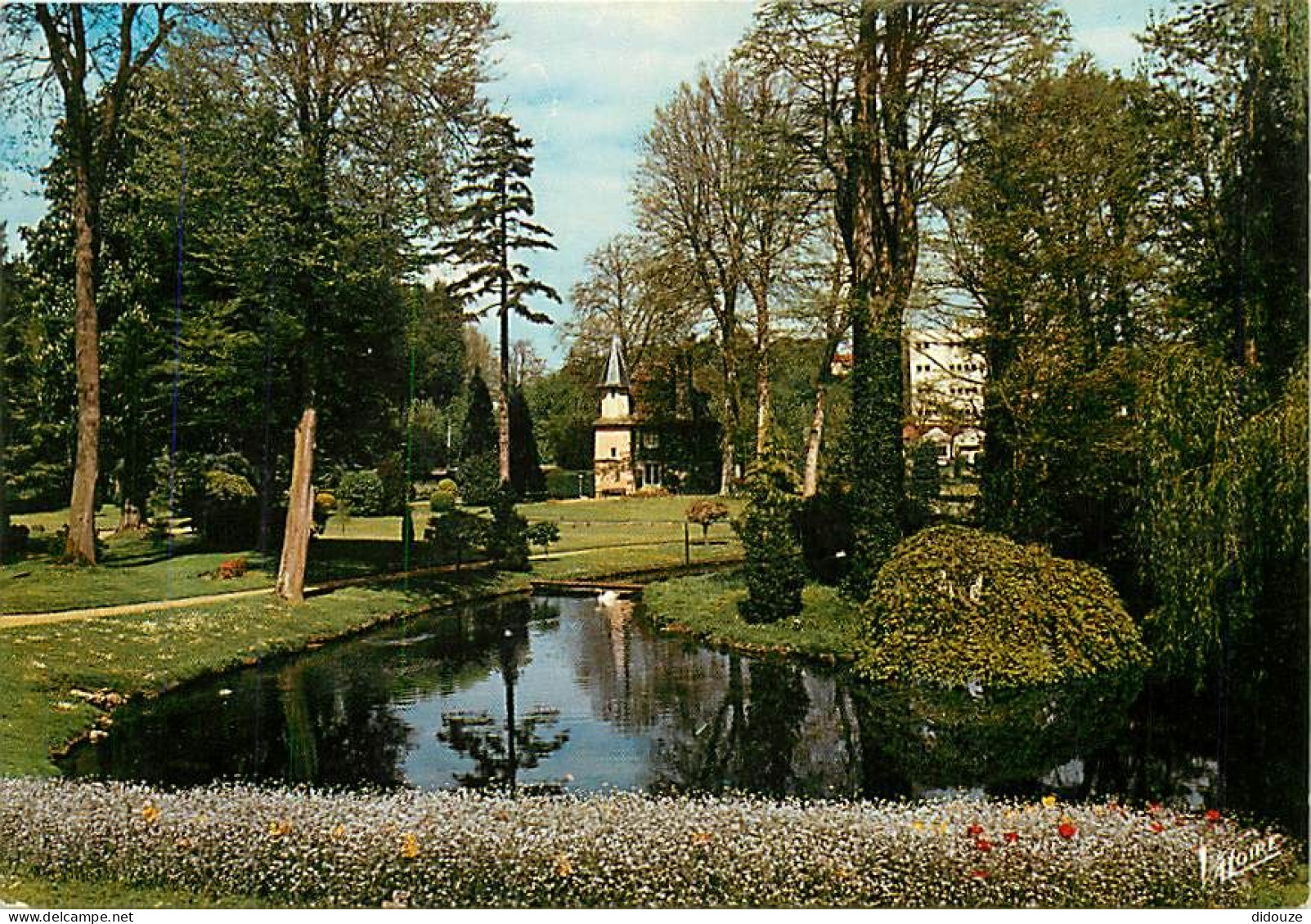 28 - Chartres - Le Jardin D'Horticulture - CPM - Voir Scans Recto-Verso - Chartres