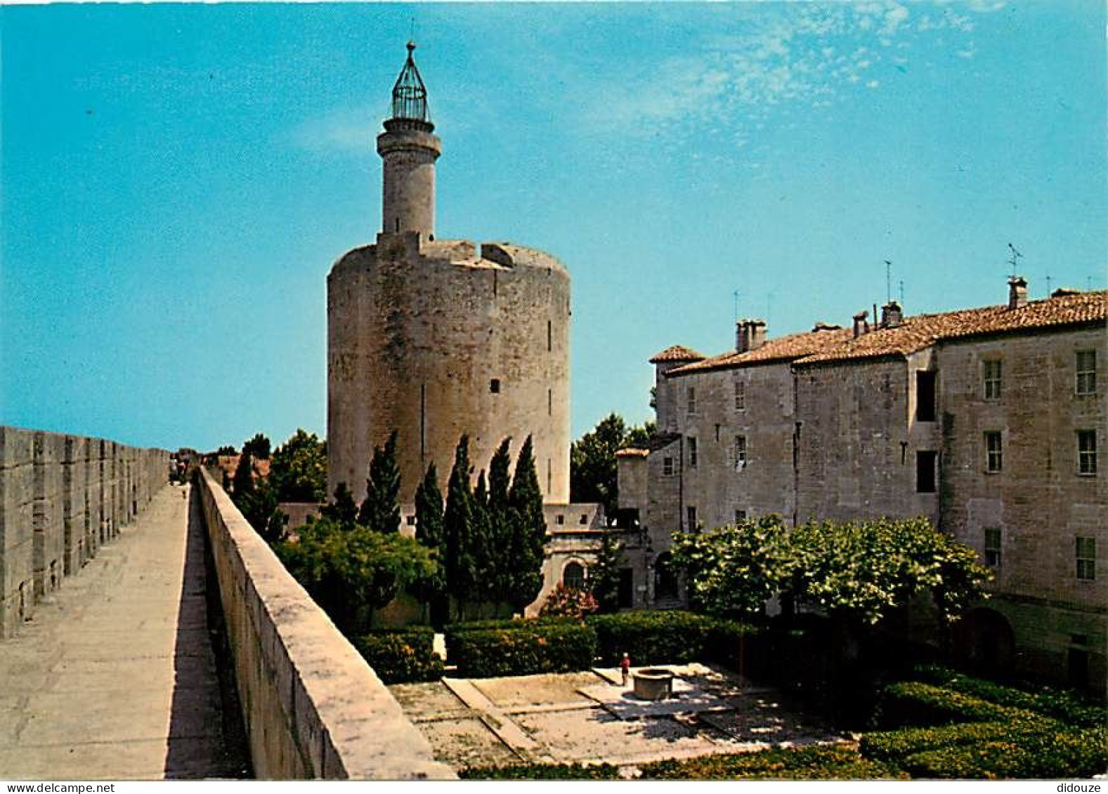 30 - Aigues Mortes - La Tour De Constance Et Les Remparts - CPM - Voir Scans Recto-Verso - Aigues-Mortes