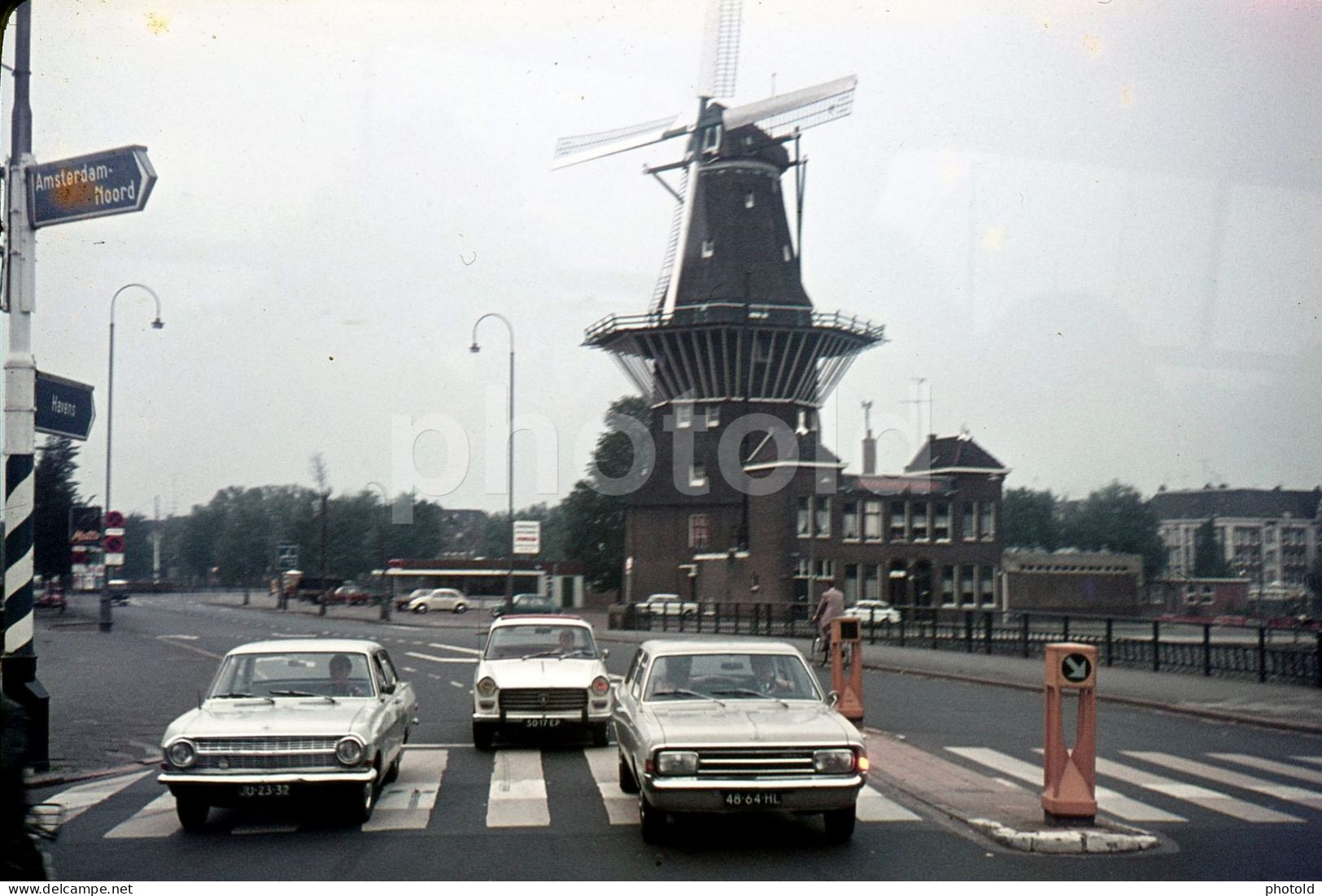 70s MOULIN OPEL REKORD PEUGEOT 404 AMSTERDAM NETHERLANDS 35mm AMATEUR DIAPOSITIVE SLIDE Not PHOTO No FOTO NB4137 - Diapositives