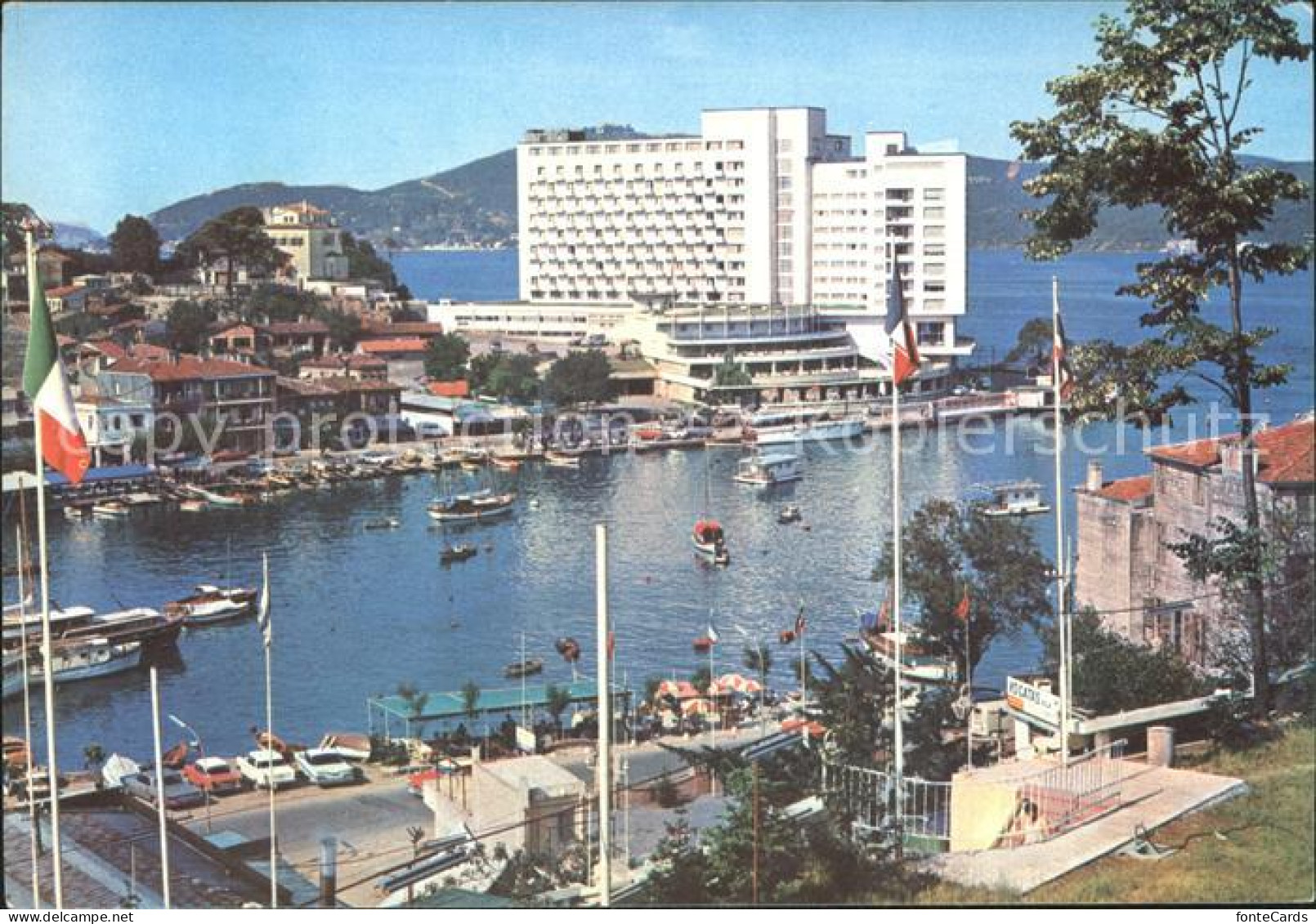 71949873 Istanbul Constantinopel Tarabya Koyu Ve Otelin Yaz Goeruenuesue  - Turkey