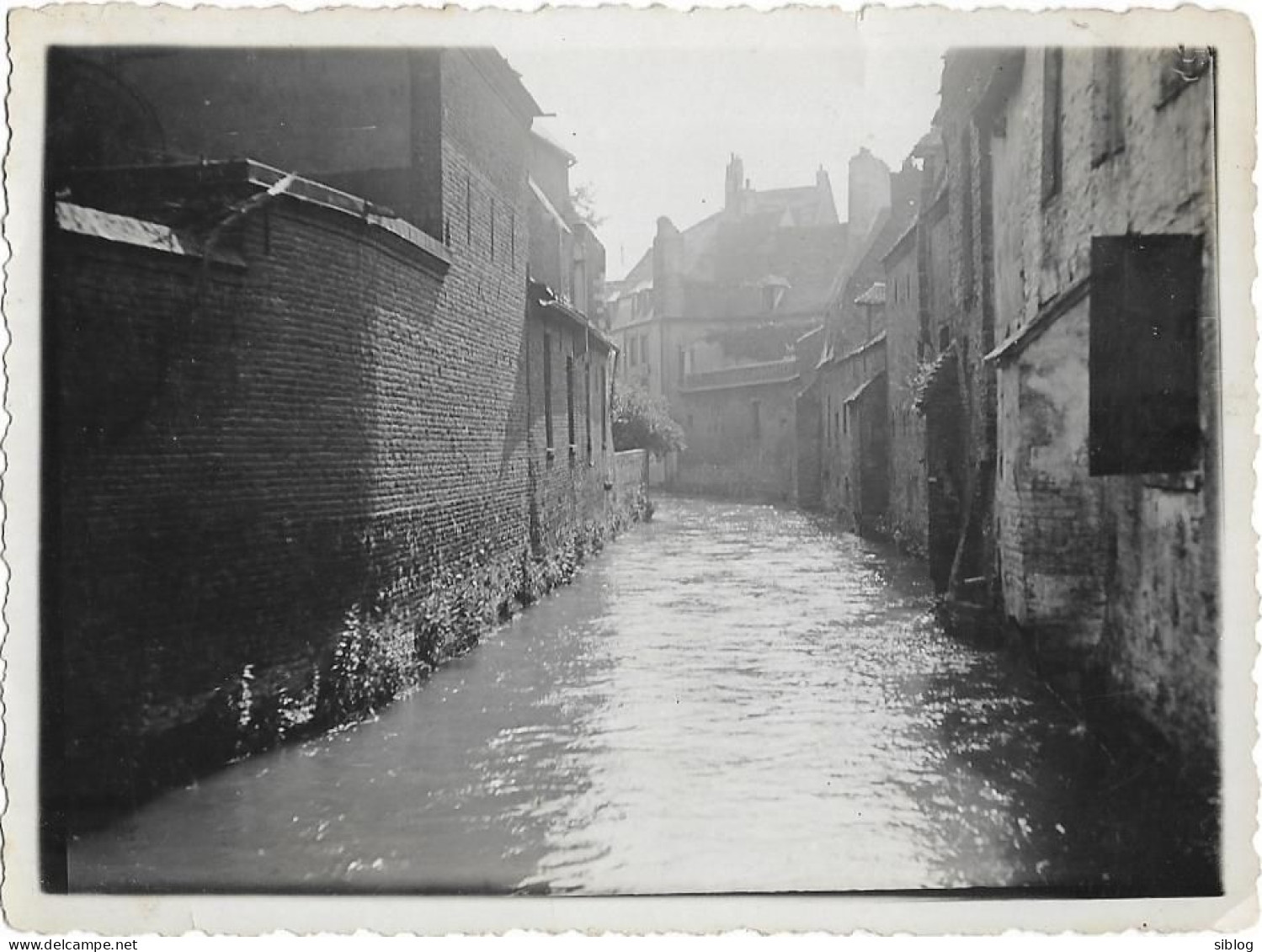 PHOTO - Ruelle Innondée - Non Située  - Ft 12 X 9 Cm - Autres & Non Classés