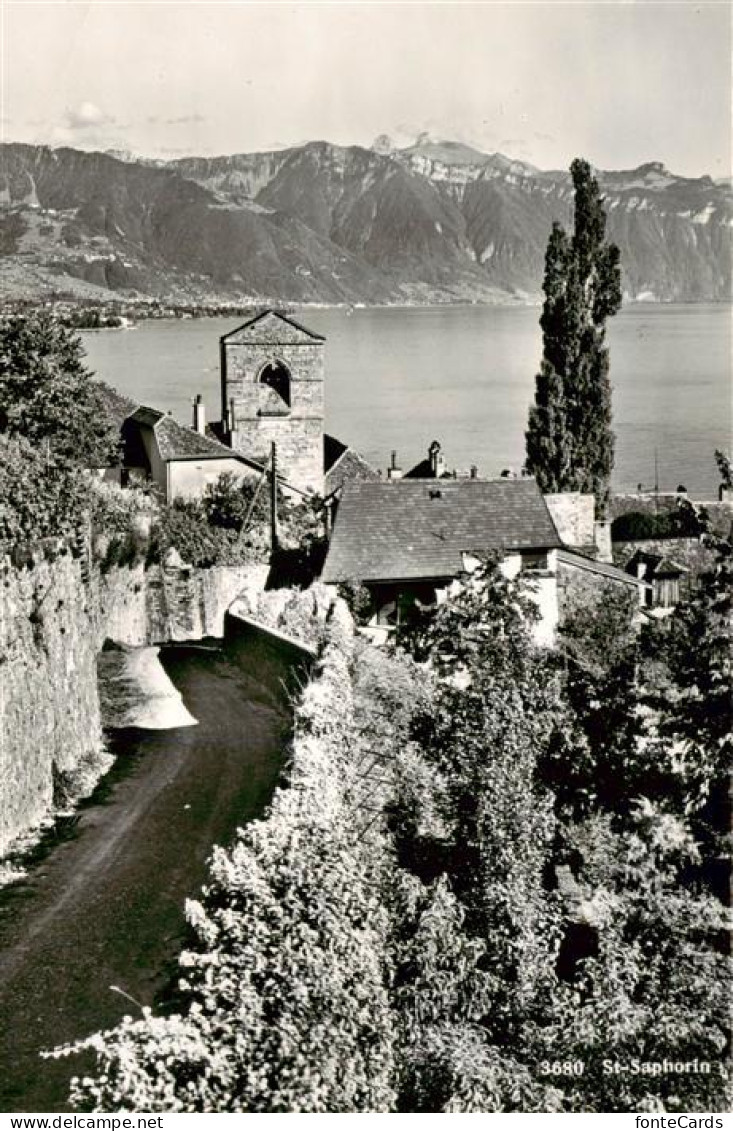 13956438 St_Saphorin_Lavaux_VD Ansicht Mit Kirche Blick Auf Genfersee Alpen - Autres & Non Classés