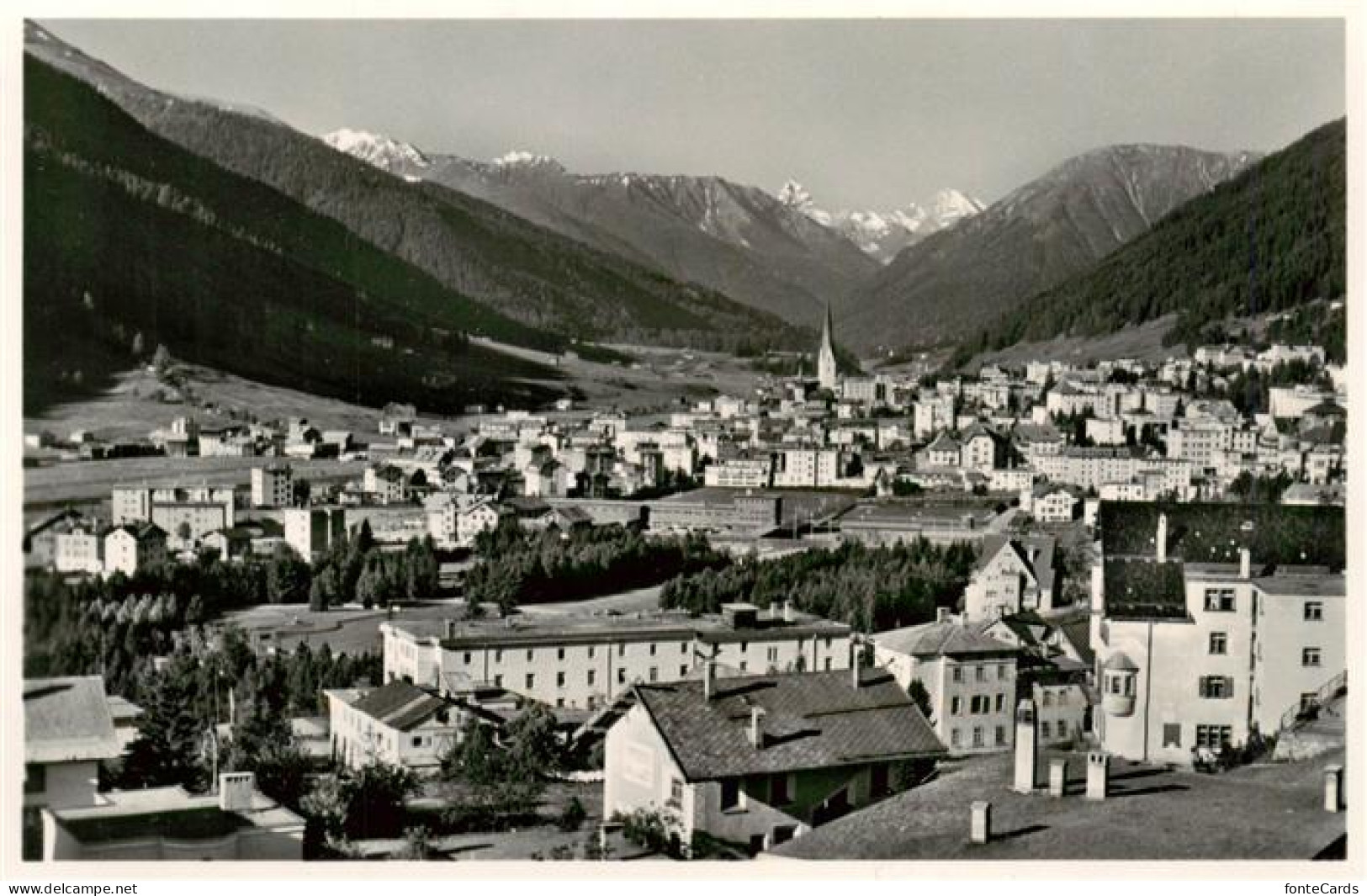 13956027 DAVOS_GR Panorama Mit Kurpark Blick Gegen Piz D'Aela Tinzenhorn Piz Mic - Autres & Non Classés