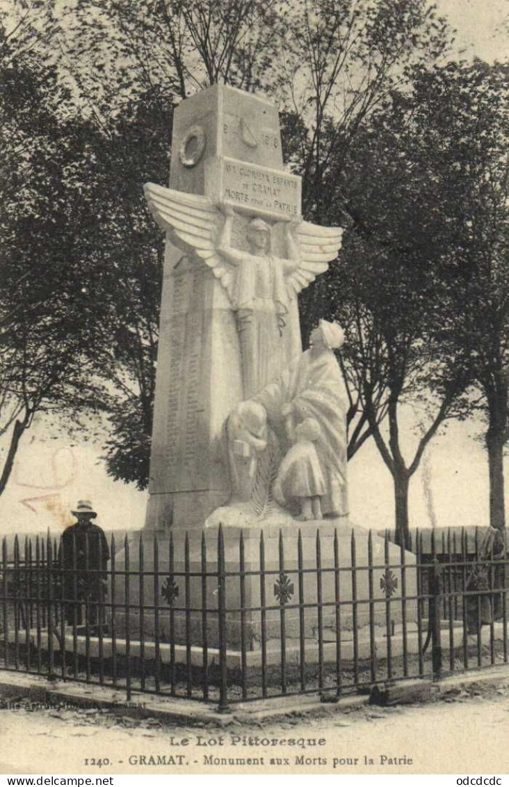 DESTOCKAGE Avant fermeture boutique BON LOT 100 CPA MILITARIA  Patriotiques Monument aux Morts ...  (toutes scannées )