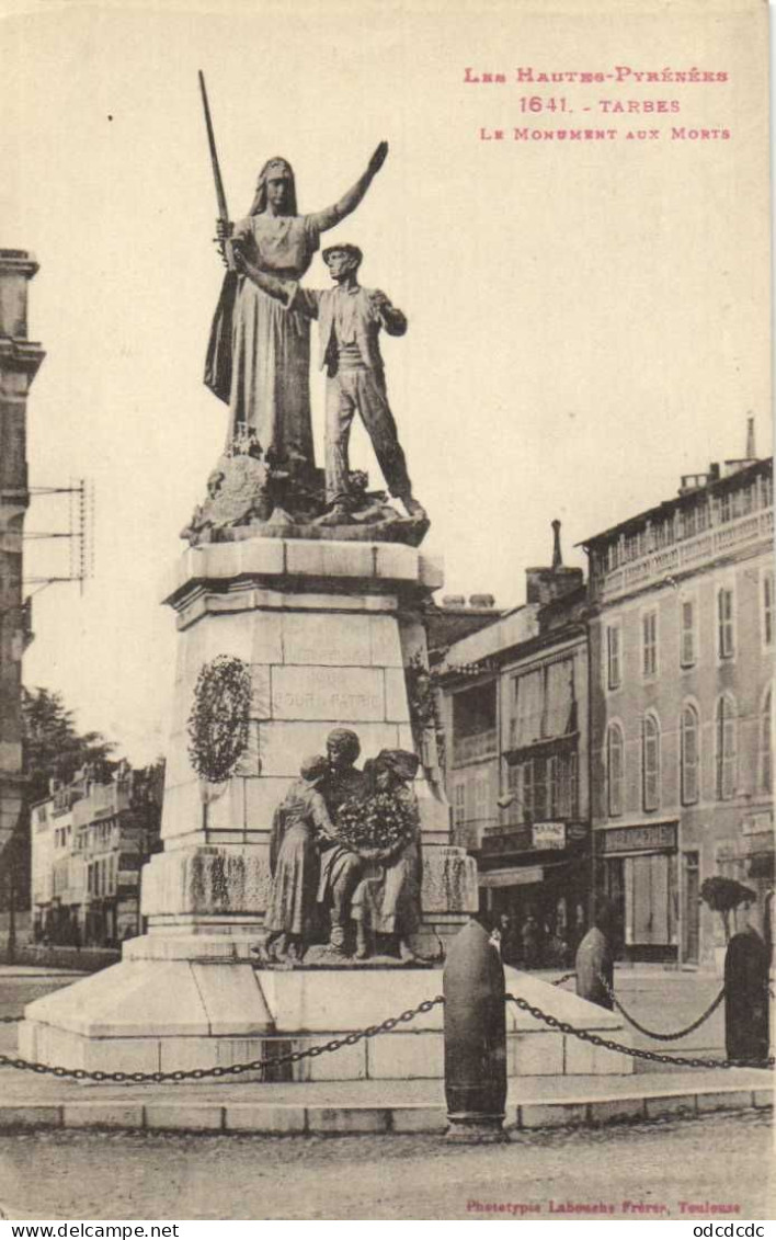 DESTOCKAGE Avant fermeture boutique BON LOT 100 CPA MILITARIA  Patriotiques Monument aux Morts ...  (toutes scannées )