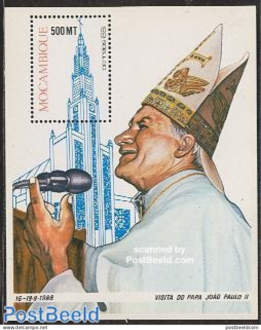 Mozambique 1988 Visit Of PopeJohn Paul II S/s, Mint NH, Religion - Pope - Religion - Pausen