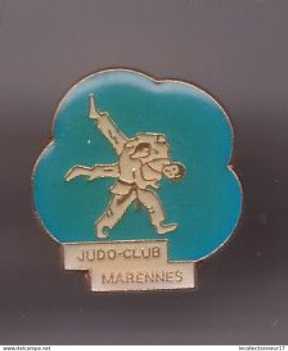Pin's Judo Clud De Marennes En Charente Maritime Dpt 17 Réf 1604 - Cities