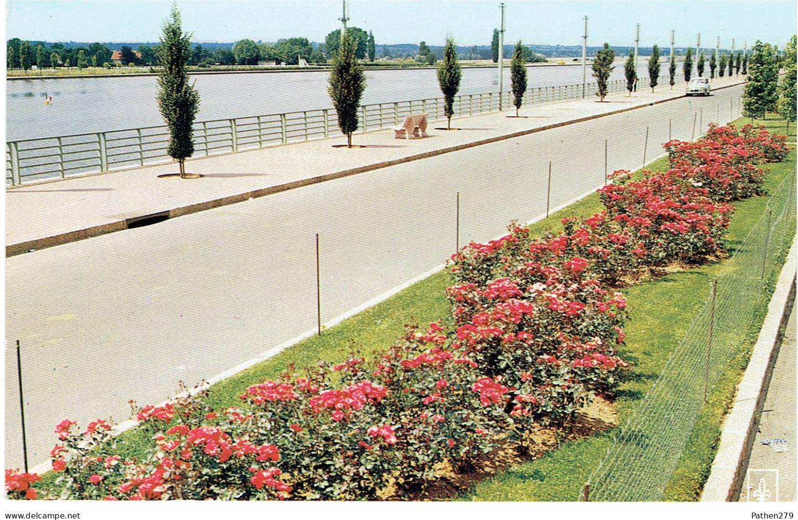 CPM FRANCE 03 ALLIER VICHY - Les Nouvelles Avenues Bordant Le Lac D'Allier - 1965 - Vichy