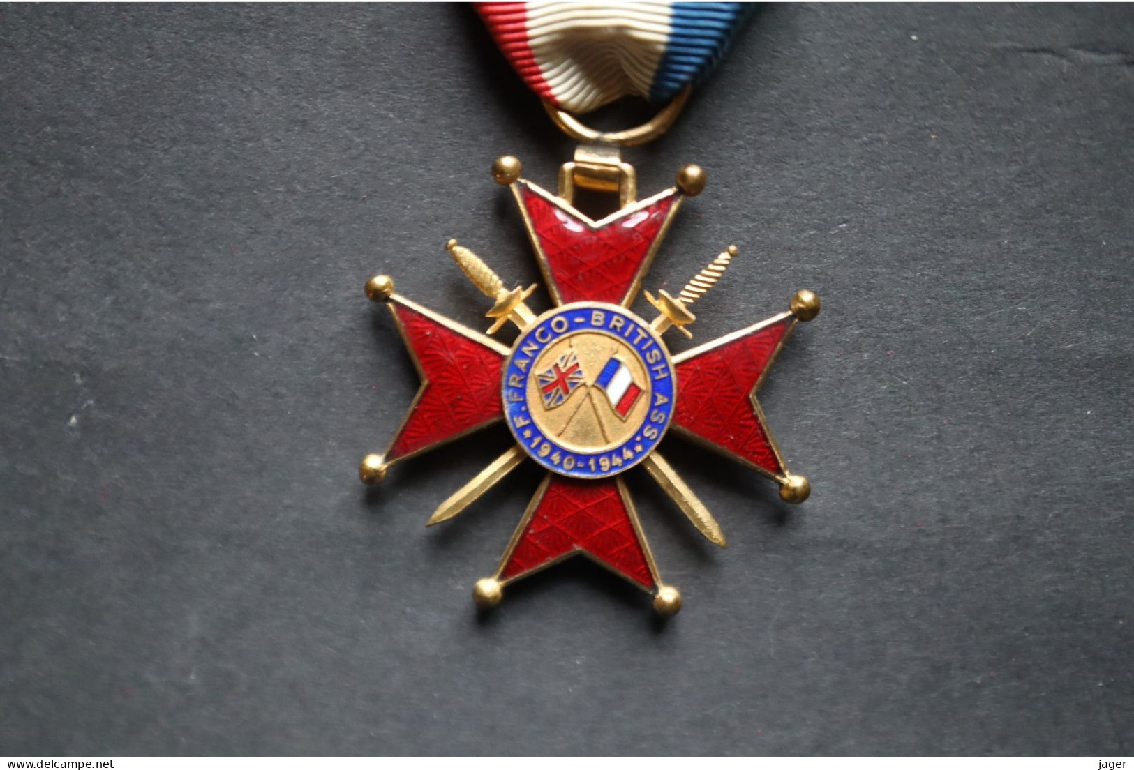 Médaille Croix Franco British 1940 1944 Chevalier Avec Croix De Lorraine WWII - Frankrijk