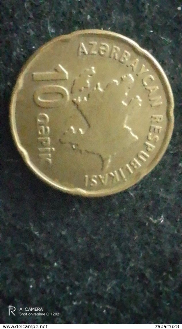 AZERBAYCAN--    10     KAPİK   VF - Azerbaïdjan