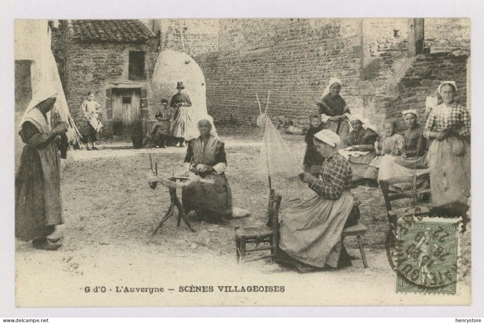 Types D'Auvergne : Scènes Villageoises, 1922 - Fileuses, Tricoteuses - Probablement Saint-Bonnet, Près Riom (z4179) - Autres & Non Classés