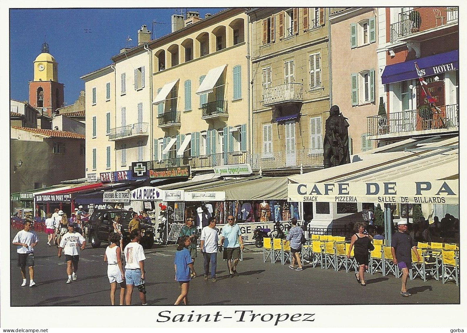 *CPM - 83 - SAINT TROPEZ - Sur Le Quai - Saint-Tropez
