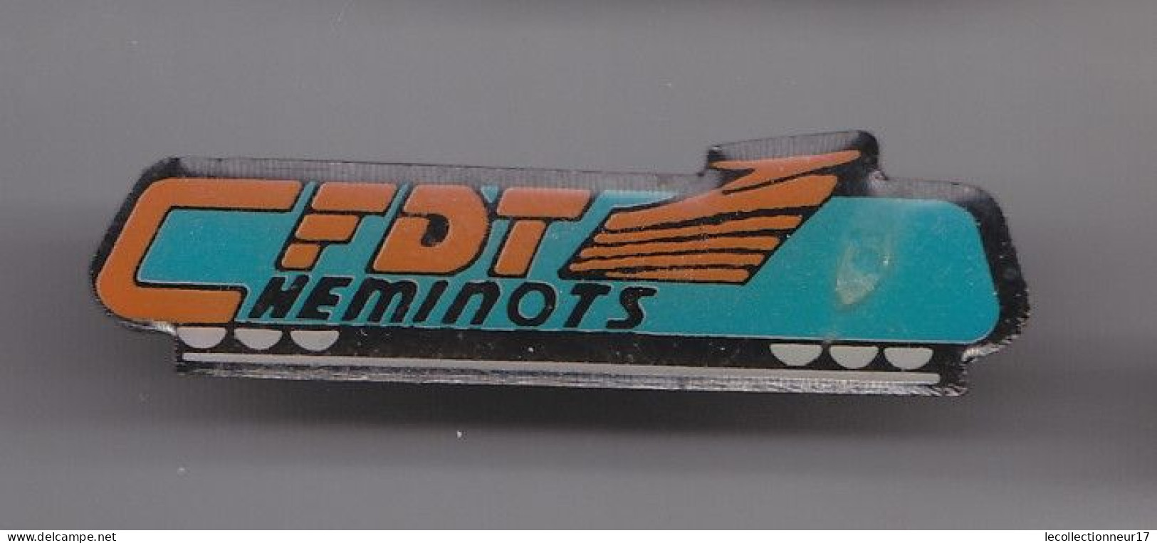 Pin's CFDT Cheminots SNCF Train Locomotive Réf 3184 - TGV