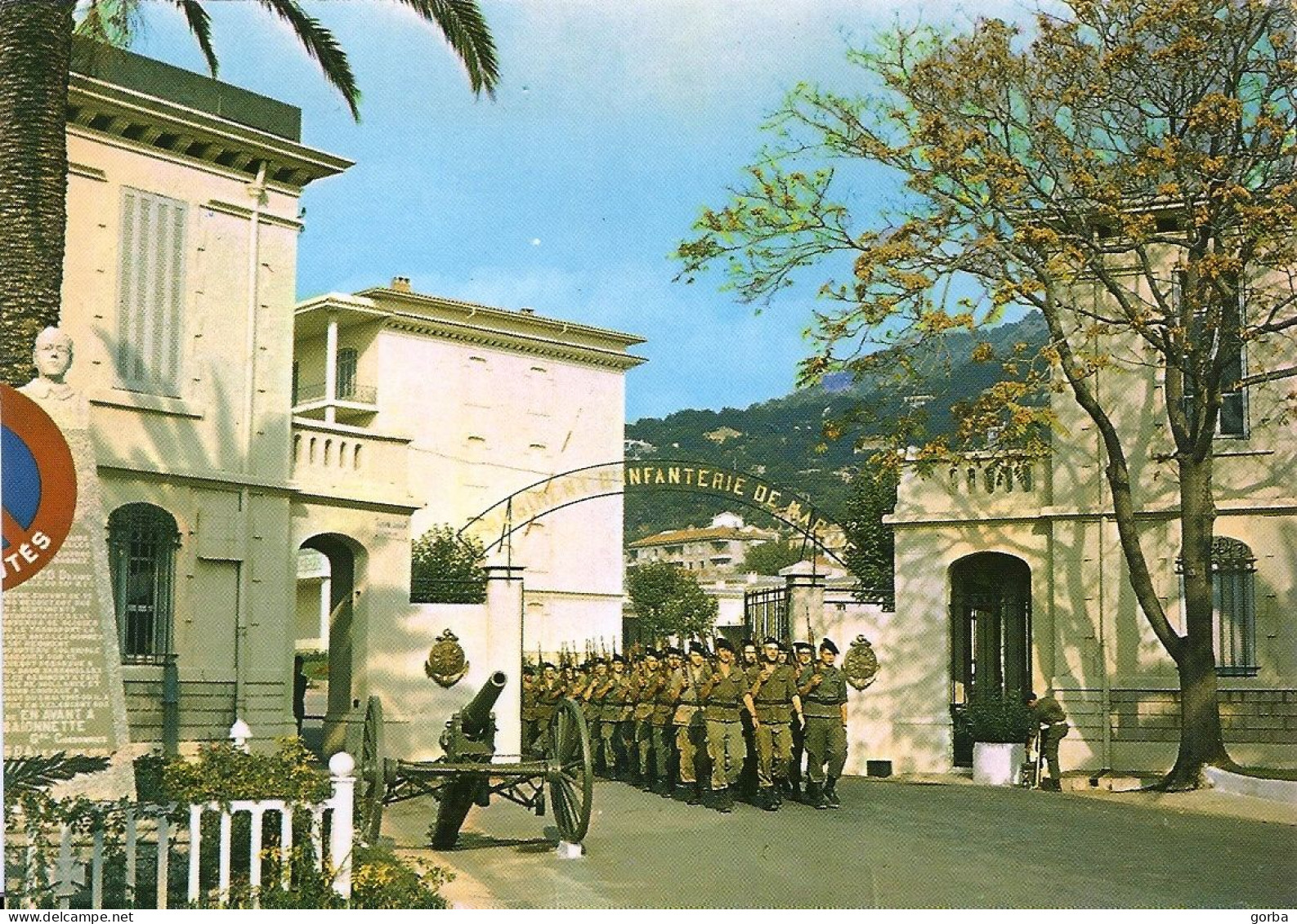 *CPM - 83 - TOULON - Caserne GRIGNAN - Militaires - Toulon