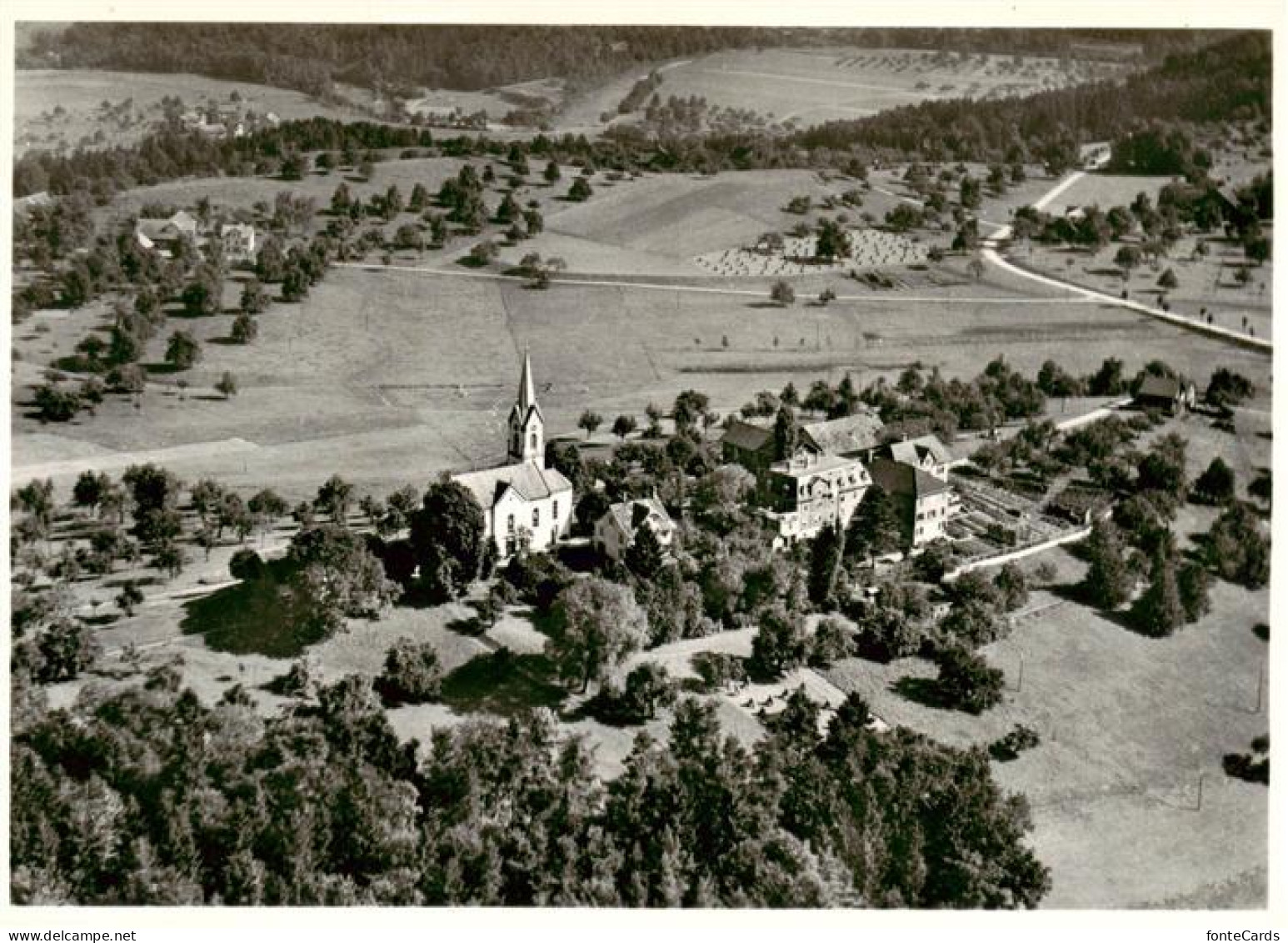 13874809 St Pelagiberg TG Fliegeraufnahme Kirche  - Autres & Non Classés