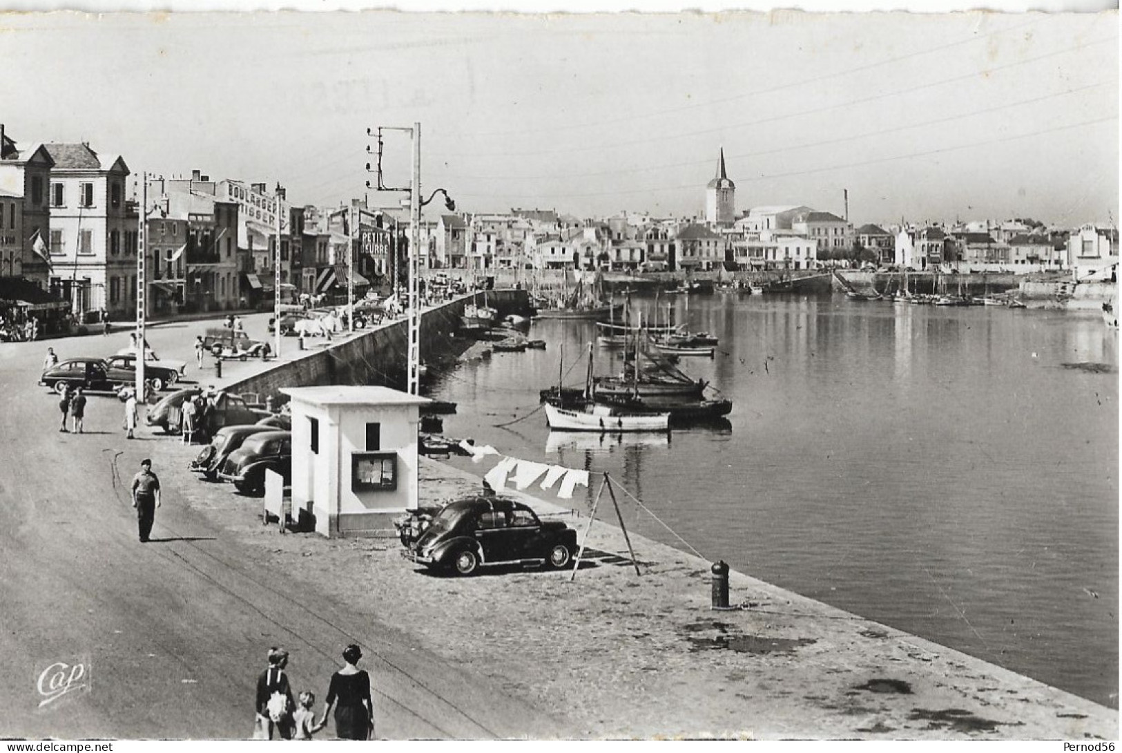 CP 85 Vendée  Le Port Voitures Anciennes 4 Cv Traction Vedette 203 - Sables D'Olonne