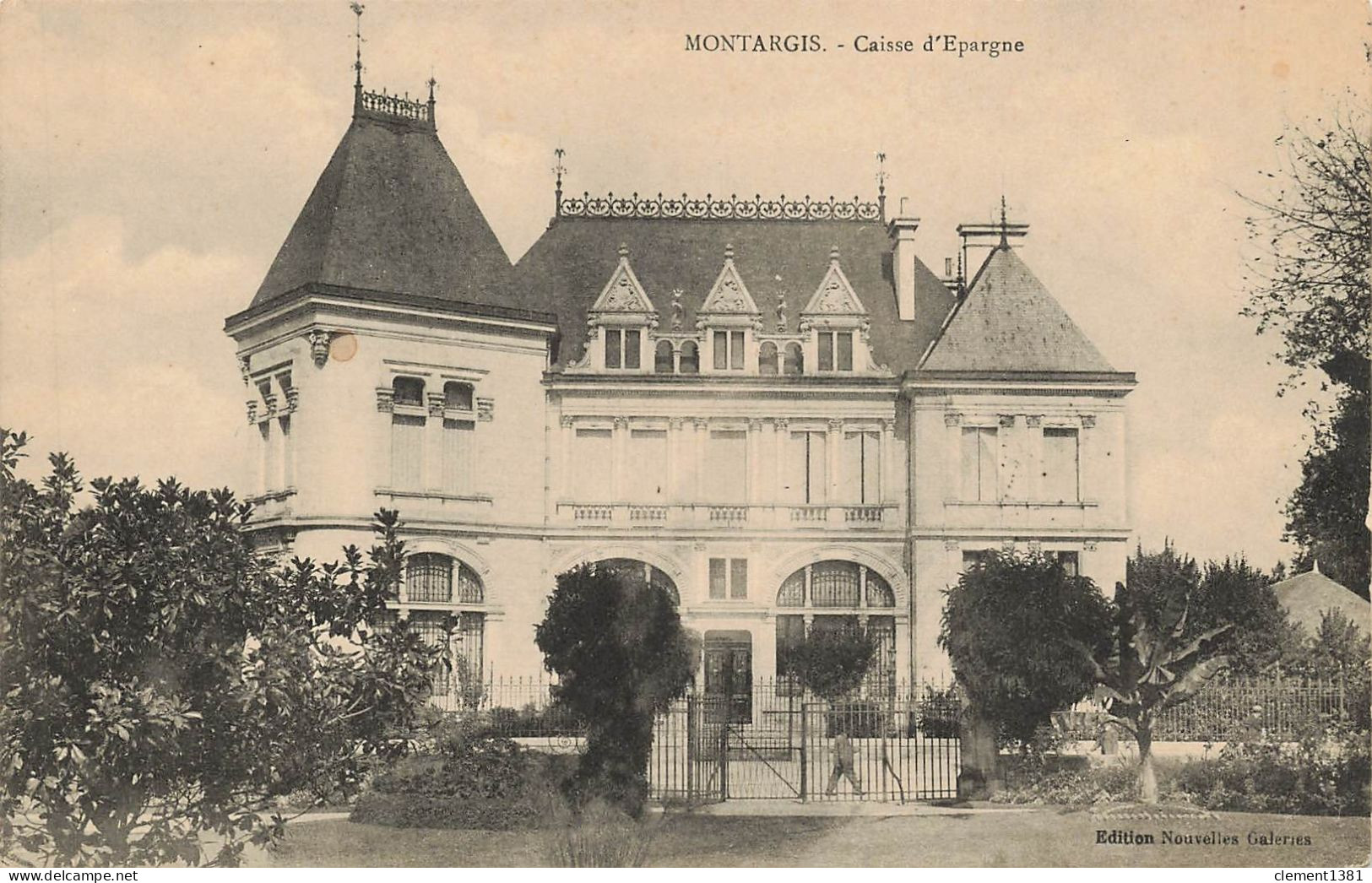 Montargis Caisse D'epargne - Montargis