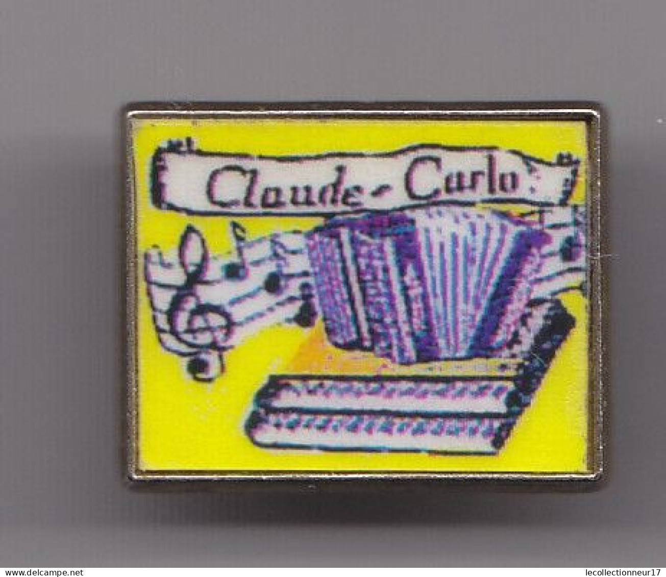 Pin's Claude Carlo Accordéon Piano Réf 8021 - Musique